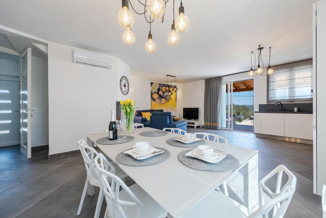 Villa Charm Tkon Luaran gambar